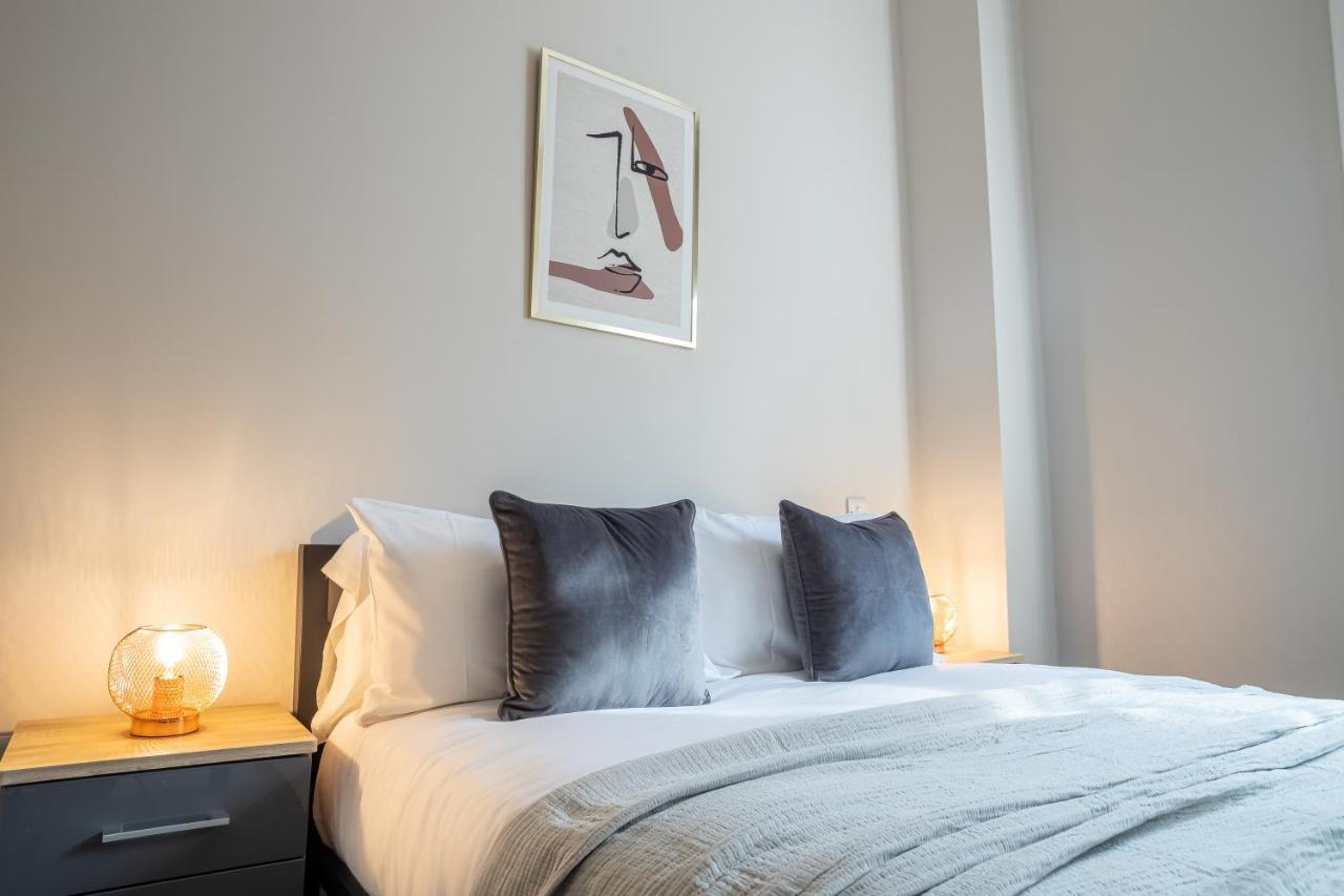 Elegant 1 Bedroom Apartments View & Parking By Opulent Сандерлэнд Экстерьер фото